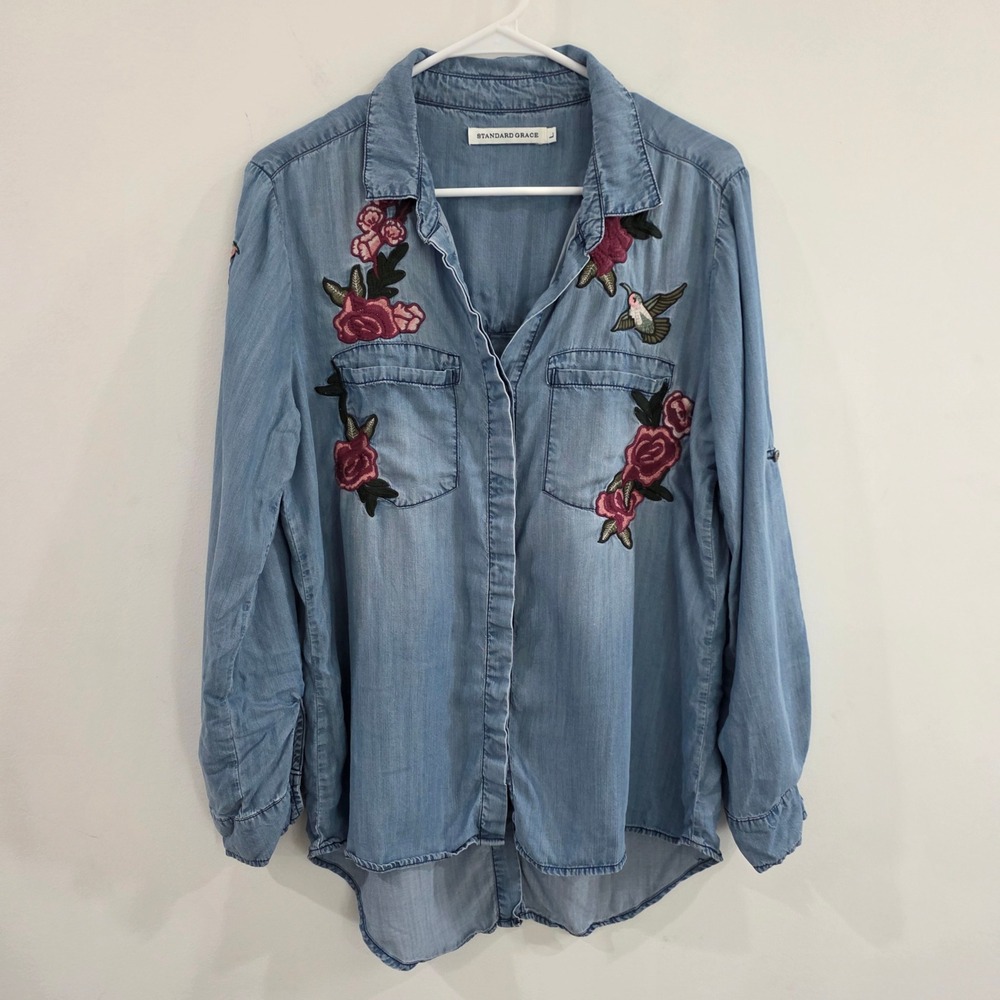 Womens Chambray Button‎ Down Shirt Size Large Floral Hi Low Cottage Boho Birds